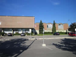 Giới thiệu Trung học Emery Collegiate Institute, Toronto District School Board